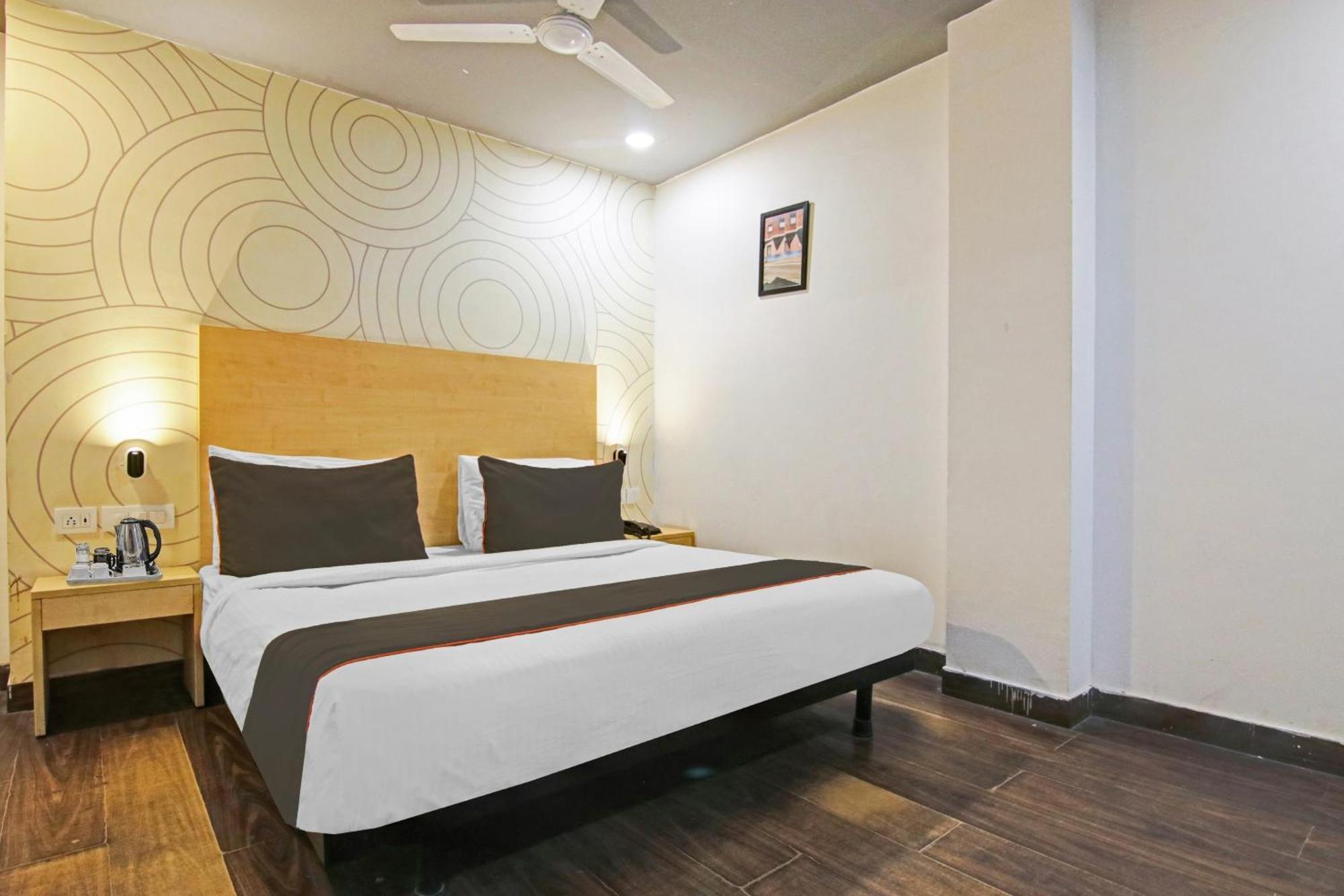 Hotel Collection O Slf Mall Sector 30 Faridabad Exteriér fotografie