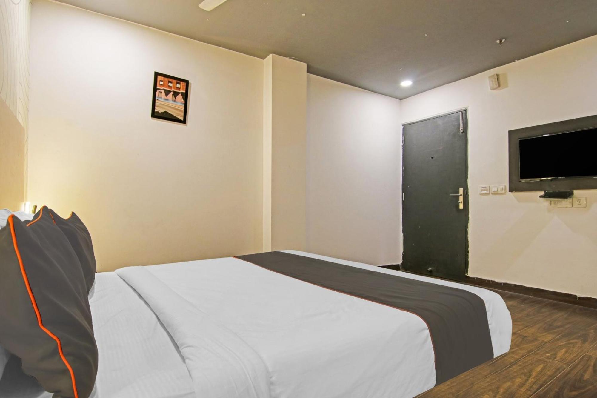 Hotel Collection O Slf Mall Sector 30 Faridabad Exteriér fotografie