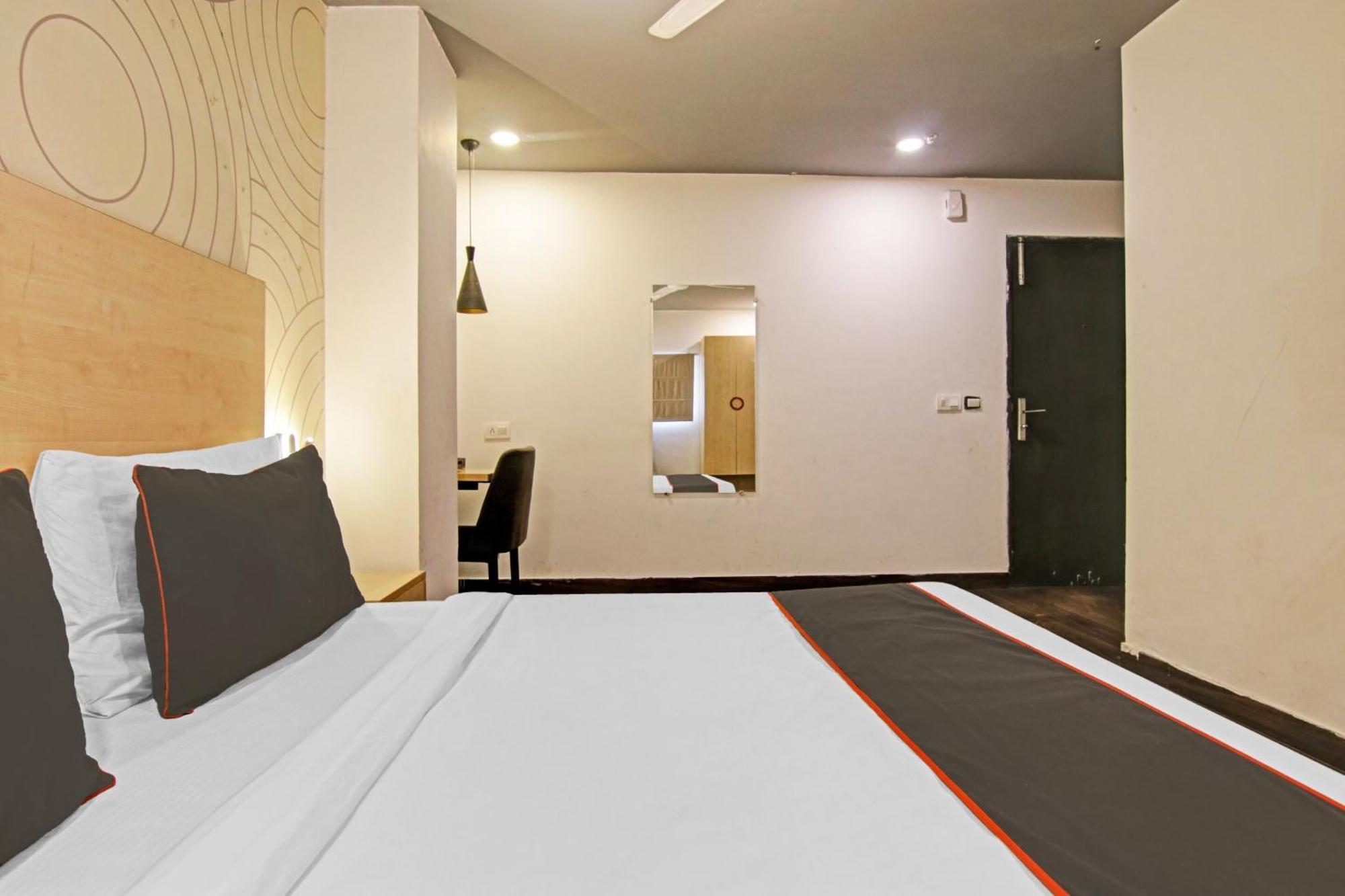 Hotel Collection O Slf Mall Sector 30 Faridabad Pokoj fotografie